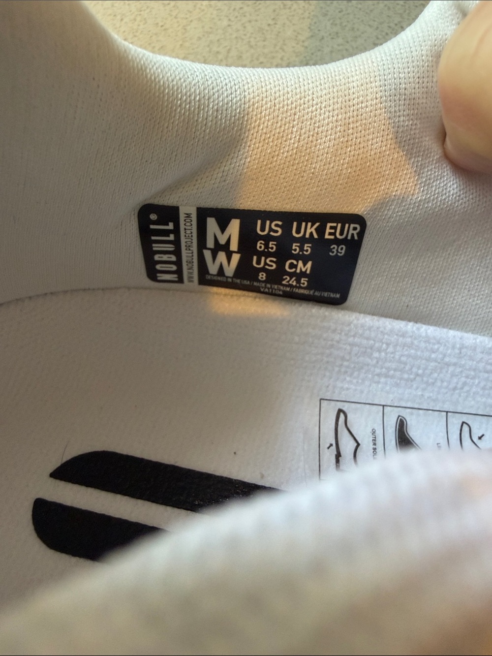 NOBULL (new with box) women’s size 8 White Athletic Shoes with Gum Toe Accent - Picture 7 of 7